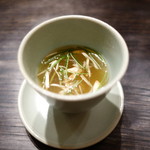 肉割烹 上 - 牛肉のコンソメ