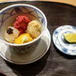 肉割烹 上 - 小丼