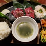 肉の目利き - 肉の目利きランチ(1069円)です。