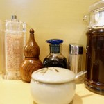 とんかつ燕楽 - 味変