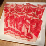 中国火鍋専門店 小肥羊 - ラム肉！赤い！！！