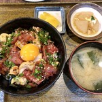 河童土器屋 - ぶっかけ海鮮丼 1200円