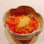 くろ﨑 - 2018.9.  赤海胆といくらの小丼