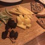 Restaurant OKADA - チーズの盛合せ