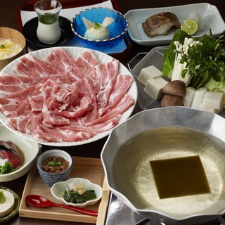 豚しゃぶ鍋コース 一人前 8 800円 博多中 Nishiazabu 広尾 水炊き 食べログ