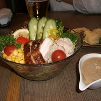 しら河 浄心本店 - おすすめのサラダ　鰻入り