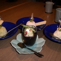 しら河 浄心本店 - ぶどうのゼリー・シャーベットキウイ・ライチ・バニラアイス