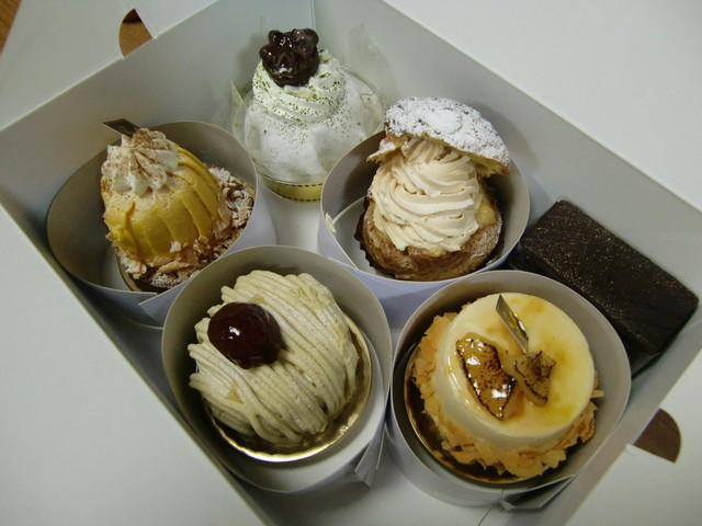 みなみ台創作洋菓子あんさんぶる ミナミダイソウサクヨウガシアンサンブル 長津田 ケーキ 食べログ みなみ台創作洋菓子あんさんぶる ミナミダイソウサクヨウガシアンサンブル 長津田 ケーキ 食べログ