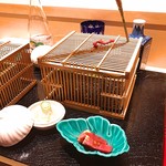 銀座 しのはら - 五穀豊穣虫かごとお供のもの