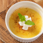 Creme brûlée with burnt caramelize