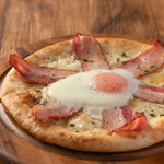 Bacon and warm Neapolitan pizza