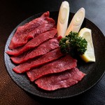 [Very popular] Cow tongue salt 980 yen (1078 yen including tax)