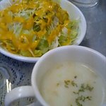 スリジョナ - ランチセットのスープとサラダ