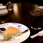 宮越屋珈琲 - アイスコーヒー　ベイクドチーズ