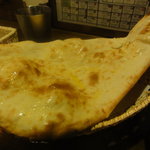 インド・ネパール料理 タァバン - 巨大ナンは食べ放題