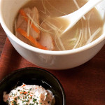 Kaferesutoranorumasutazu - カモの白味噌つゆと小鉢