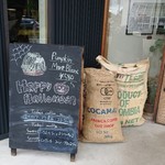 FLATWHITE COFFEE FACTORY - 入口