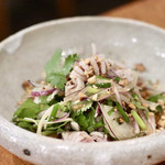 酒とタイ料理 ピッサヌローク - ヤムサイタン（コブクロの和えもの）