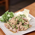 酒とタイ料理 ピッサヌローク - ラープムー（豚ミンチとレバーの東北サラダ）