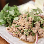 酒とタイ料理 ピッサヌローク - ラープムー（豚ミンチとレバーの東北サラダ）