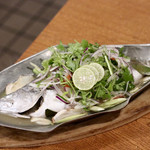 酒とタイ料理 ピッサヌローク - プラーヌンマナオ（ニベのタイレモン蒸し）