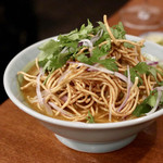 酒とタイ料理 ピッサヌローク - カオソーイ（タイ北部カレーラーメン）