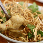 酒とタイ料理 ピッサヌローク - 手羽元も入ってます