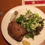 アビヤ - 骨付きの立派な合鴨のコンフィー