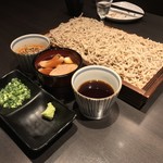 悠助 - 悠助 新宿本店(東京都新宿区新宿)板そば 530円(2人前から注文)