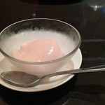 廣東料理 民生 - イチゴプリン