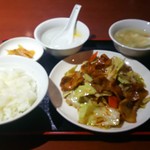 珍味園 - 豚肉とキャベツの味噌炒め定食