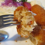 レストラン香味屋 - カニコロッケ小断面