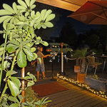 bow cafe - テラスへのアプローチ