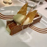 114 Faubourg - キャラメルのミルフィーユ（OurvanillaBourbonmillefeuille,saltedbuttercaramel)