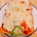 コメダ珈琲店 - たっぷりたまごのピザトースト 700円