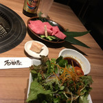 炭火焼肉 石垣庵 - 