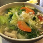 美林華飯店 - 野菜スープそば