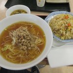 華満楼 - 五目チャーハン＋もやしラーメン2018.10.27