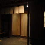 鮨 安吉 - 静かな裏通りにお店はあります