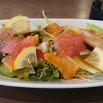 極楽湯 - 海鮮サラダ  ハーフ