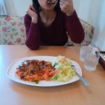 カフェレストランパセリ - イタリアンハンバーグのせトマトピラフ1100円セット