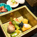 銀座 しのはら - 五穀豊穣虫かごの中は・・・