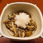 木山 - なめこと辛味大根の手打ち蕎麦