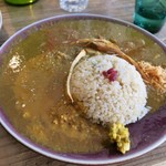 SOMA - 「豚バラ肉」(850円)に「ほうれん草カレー混ぜ」(+100円)をトッピング、辛さは3倍(辛口)