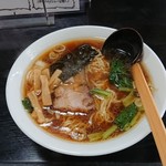 亀や - ラーメンです♪(*≧∀≦*)