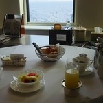 名古屋マリオットアソシアホテル - 朝食のルームサービス　※別料金