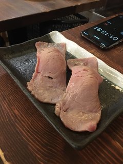 渋谷肉横丁 肉寿司 - 