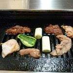 焼肉・ホルモン次今 - カメラ下手ですね