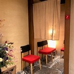 炭火ビストロ　華泉 - お店玄関