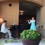 ザ・ウィンザーホテル洞爺リゾート＆スパ - 朝のピアノ&フルート演奏